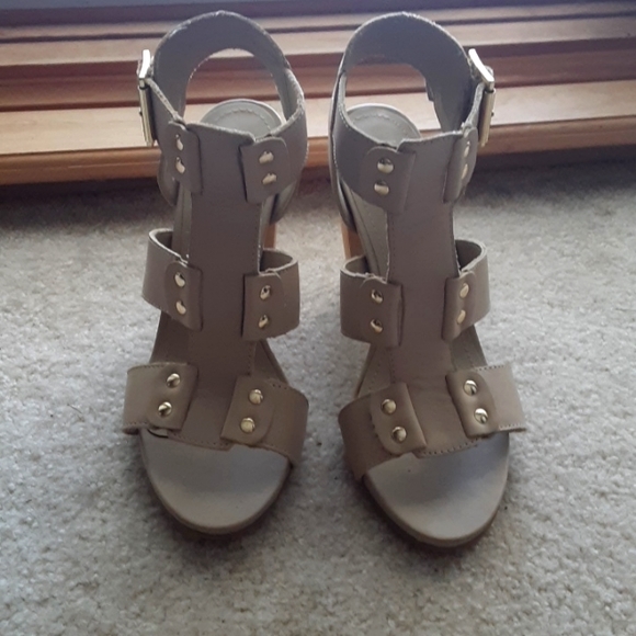 Steve Madden Shoes - Steve Madden Sandles